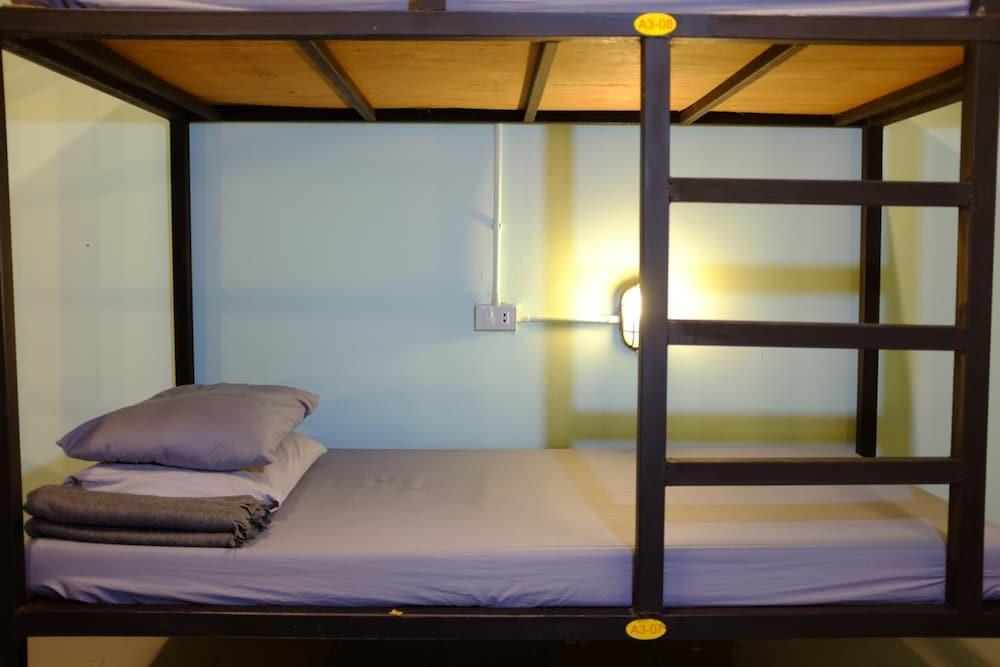 The Mixx Hostel Bangkok Exterior photo